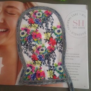 Norwex dual sided mitt